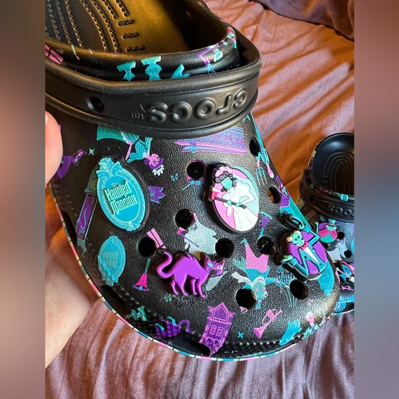 Disney The Haunted Mansion Crocs - Picture 5 of 9